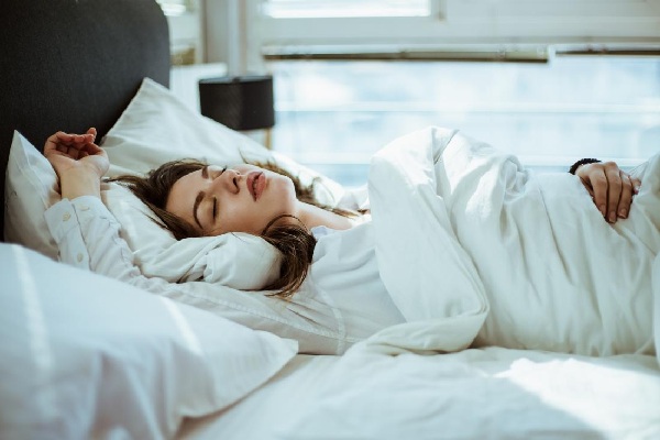 Đi tìm tư thế ngủ chuẩn xác nhất có lợi cho sức khỏe